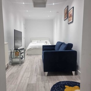 アイロン / アイロン台、WiFi、ベッドシーツ