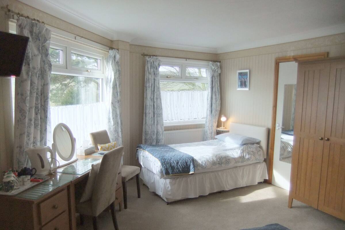 Triple Room, Ensuite ( Ground Floor) | Desk, laptop workspace, blackout drapes, iron/ironing board (on request)