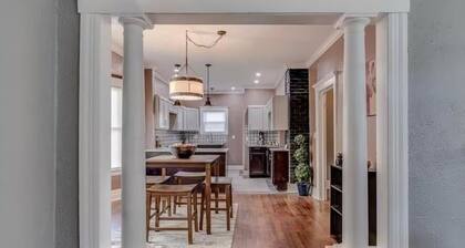 Enjoyable 4-bedroom house with AC in charming Highland Park