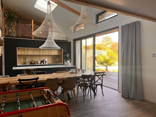 Beautiful renovated farmhouse with swimming pool 5 minutes from Futuroscope