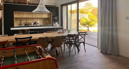 Beautiful renovated farmhouse with swimming pool 5 minutes from Futuroscope