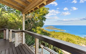 Property grounds - Ocean View, Secluded Northside 3BR Retreat (St. Thomas)
