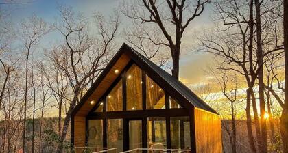 Private Modern Treehouse Retreat in the Forest