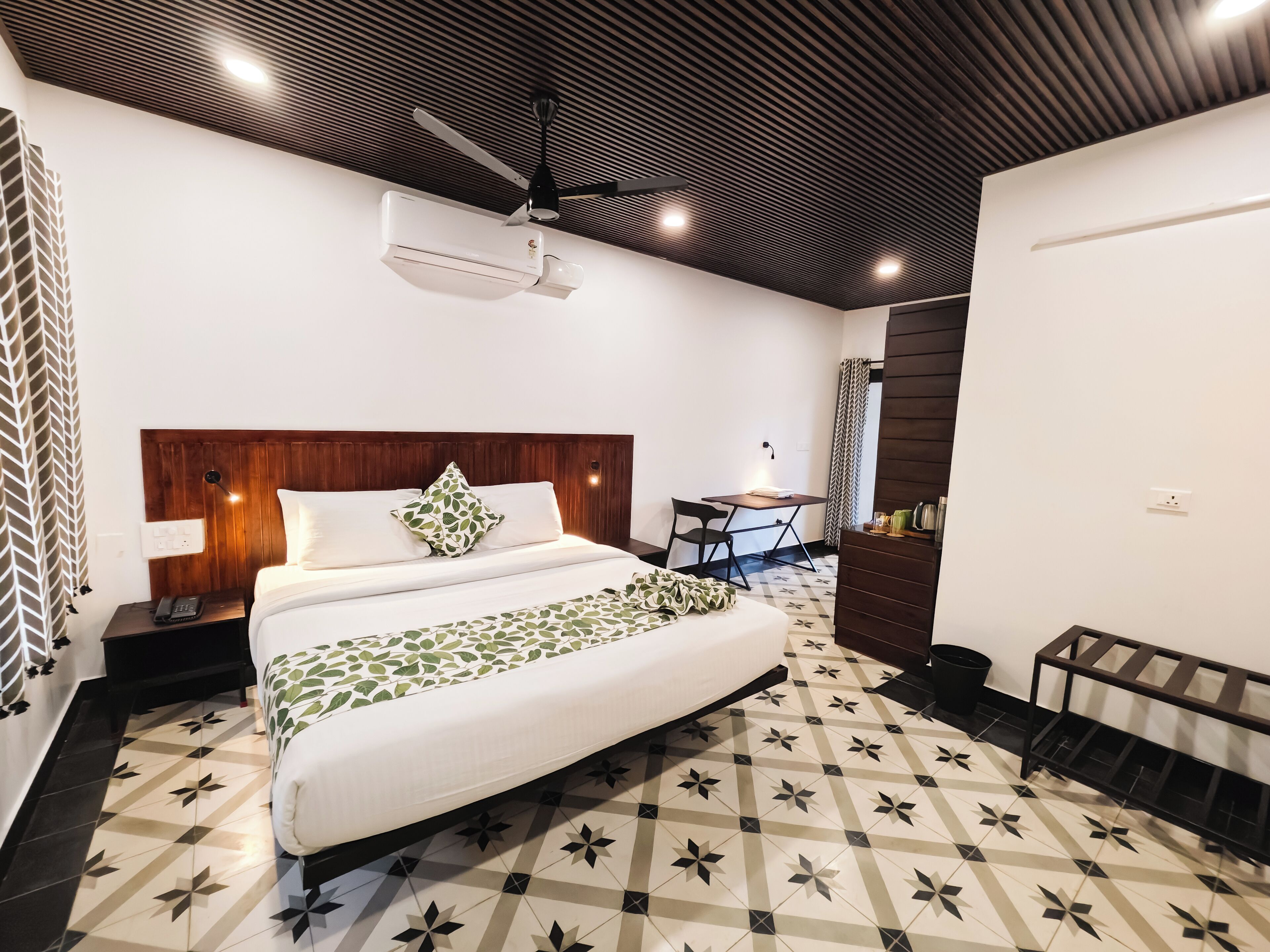 더블룸, 리조트 전망 | 객실 내 금고, 책상, 노트북 작업 공간, 다리미/다리미판