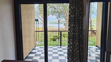 Deluxe Room | Balcony