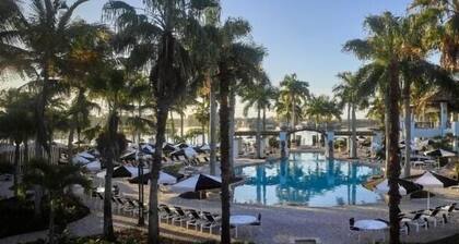 Couples, Families, Pool, Lake View, Golf, Fresh - PGA National SFH gated - safe!