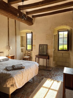 14 sovrum, strykjärn/strykbräda, resesäng och gratis wi-fi