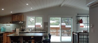 Camp Lily,3 Minutes To Ski. Perfect 2-bedroom apartment with AC in Wilmington
