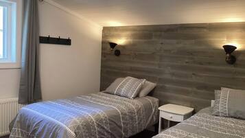 2 chambres, coffres-forts dans les chambres, Wi-Fi