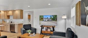 Meadow Retreat Secluded Home