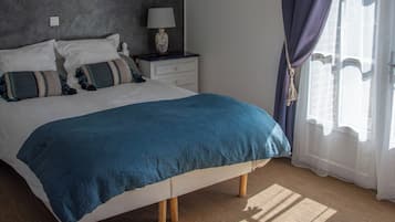 4 bedrooms, wheelchair access