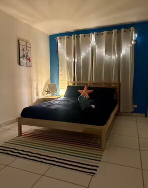 2 slaapkamers, een strijkplank/strijkijzer, gratis wifi, beddengoed