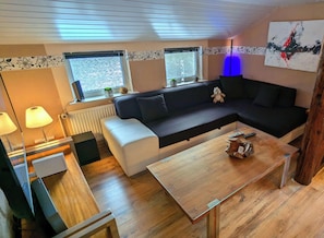 Smart-TV, Videospiele, DVD-Player, Bücher