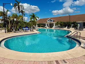 Outdoor pool - Cozy studio in resort-style community in Davenport, near Disney, shops & dining (Davenport)