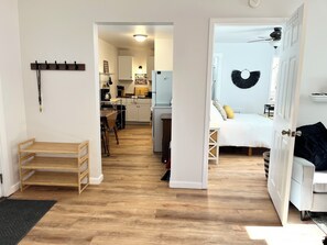 1 chambre, fer et planche à repasser, Wi-Fi, literie fournie