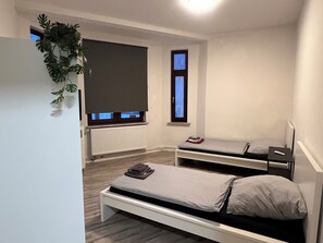 3 室のベッドルーム、WiFi、ベッドシーツ