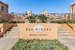 Property grounds - 5N-64 Beachfront On the Strand (Oceanside)