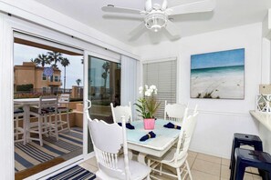 Dining - 5N-31 Beach View, BBQ & Jacuzzi! (Oceanside)