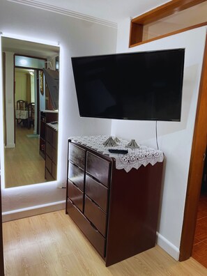 Interior - Second floor apartment 7 mins from the historic center. (Trujillo)