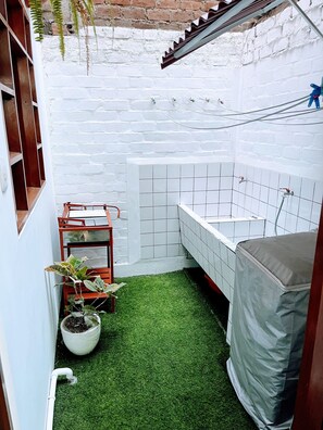 Property grounds - Second floor apartment 7 mins from the historic center. (Trujillo)