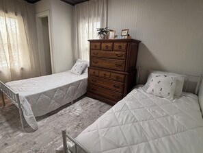 Acceso a internet y ropa de cama 