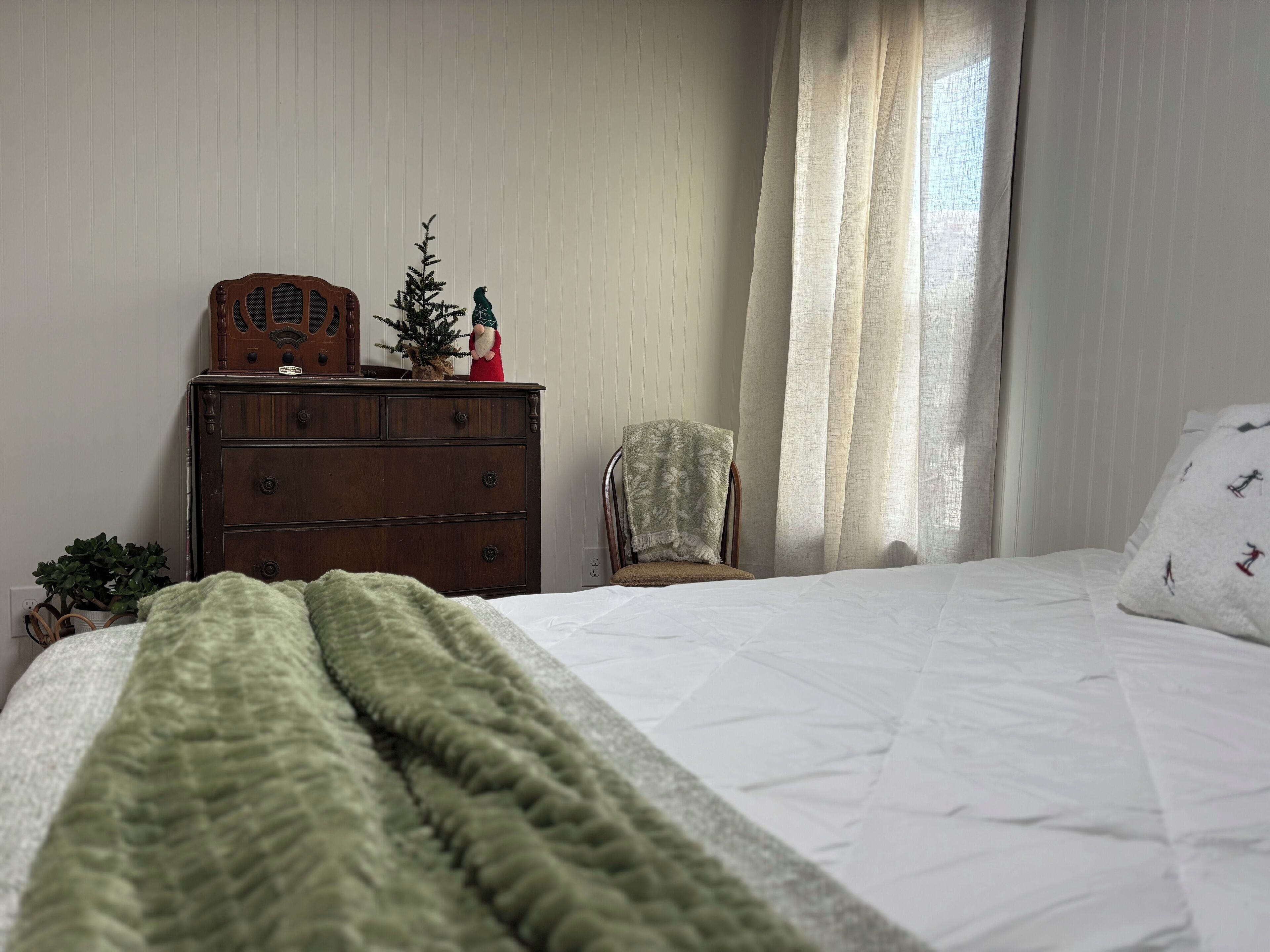 Internet, bed sheets