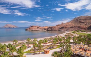 Am Strand, Liegestühle, Strandtücher