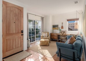 Smart TV, fireplace, offices