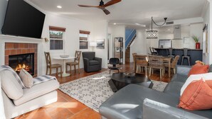 Smart TV, fireplace, offices - Chalcedonia Beach Gem | Single Family, Outdoor Living, Fire Pit, A/C, Parking (San Diego)