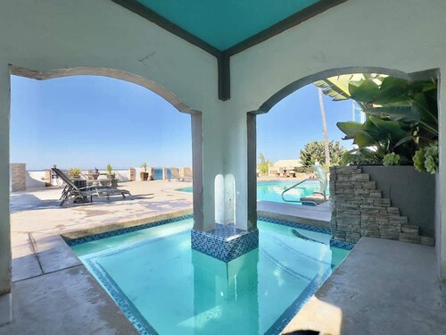 Oceanfront Rosarito Balcony, Beach & Amazing Sunsets