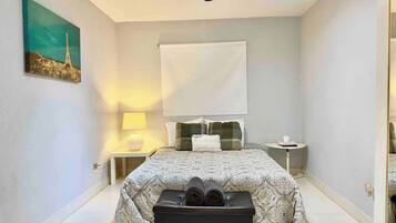 1 bedroom, WiFi, bed sheets