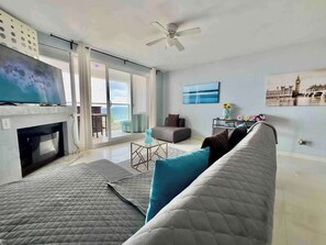 TV, fireplace - Oceanfront Rosarito Balcony, Beach & Amazing Sunsets (Playas de Rosarito)