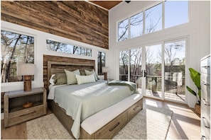 Free WiFi, bed sheets - Cool Creek Chic | 20 mins to Blue Ridge (Blue Ridge)
