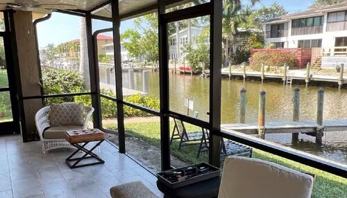 Bright Waterfront 2BR Condo with Private Dock. Only Minutes to Downtown Naples
