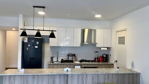 Coffee/tea maker, fridge, microwave, oven - Modern 2BR Miraflores Apt + Walking Distance to Parks & Restos (Miraflores)