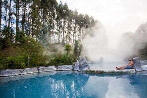 Pool - Fabulous 3-bedroom house in peaceful Taupō for your getaway (Taupō)