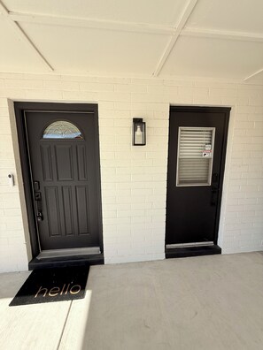 Exterior detail - Cozy 3-bedroom house with AC in sunny Tempe (Tempe)