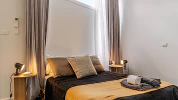 Fer et planche Ă repasser, accĂšs Internet, draps fournis