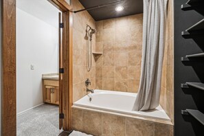 Shower, hair dryer, towels - Ski Hill 34: Great location-Close to Town-New Listing! (Breckenridge)