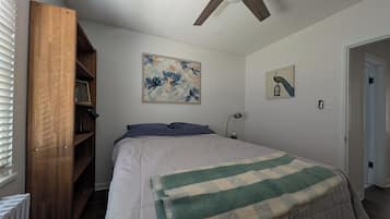 2 bedrooms, WiFi, bed sheets