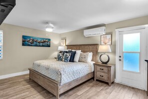2 bedrooms, WiFi, bed sheets - CANAL FRONT HOME OCEAN ACCESSIBLE (Marathon)