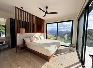 2 bedrooms, in-room safe, desk, iron/ironing board