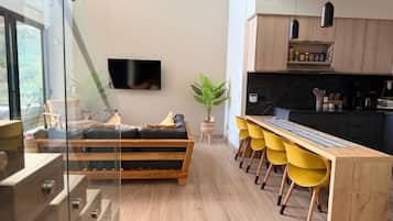 TV connectée, livres, imprimantes