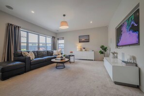 TV - Modern Family Home with Outdoor Living in Wigram (Christchurch)