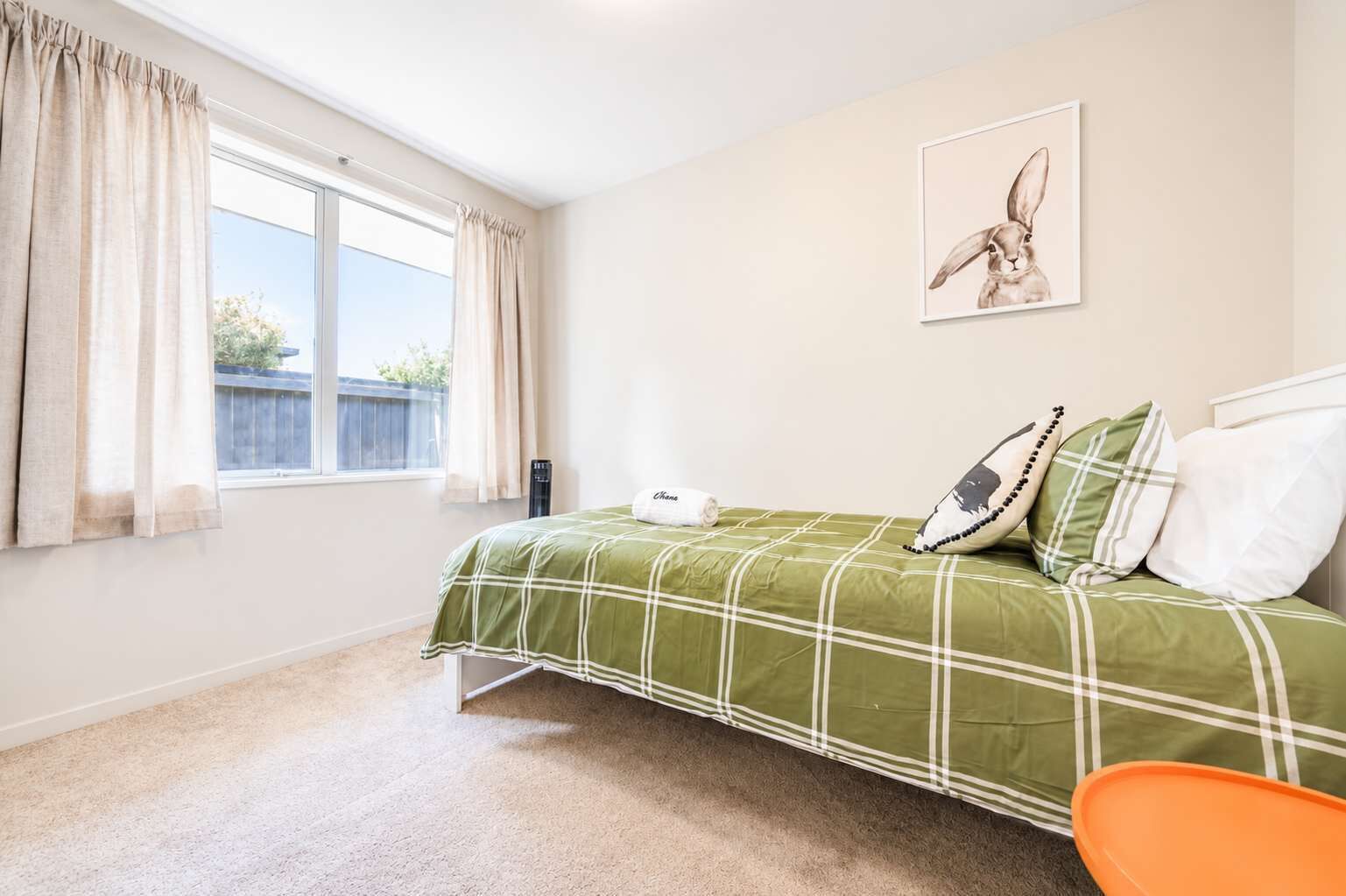 5 bedrooms, desk, iron/ironing board, WiFi