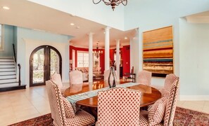 Dining - Awesome 4-bedroom Lakefront home with ocean access (Biloxi)