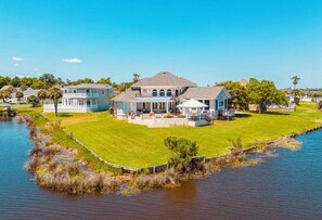 Exterior - Awesome 4-bedroom Lakefront home with ocean access (Biloxi)