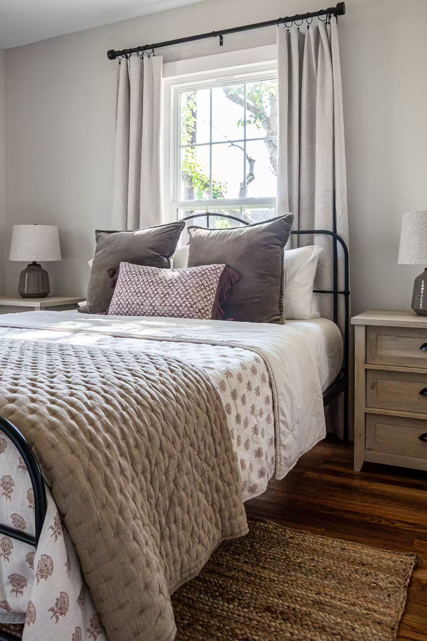 1 dormitorio, tabla de planchar con plancha, wifi gratis y ropa de cama