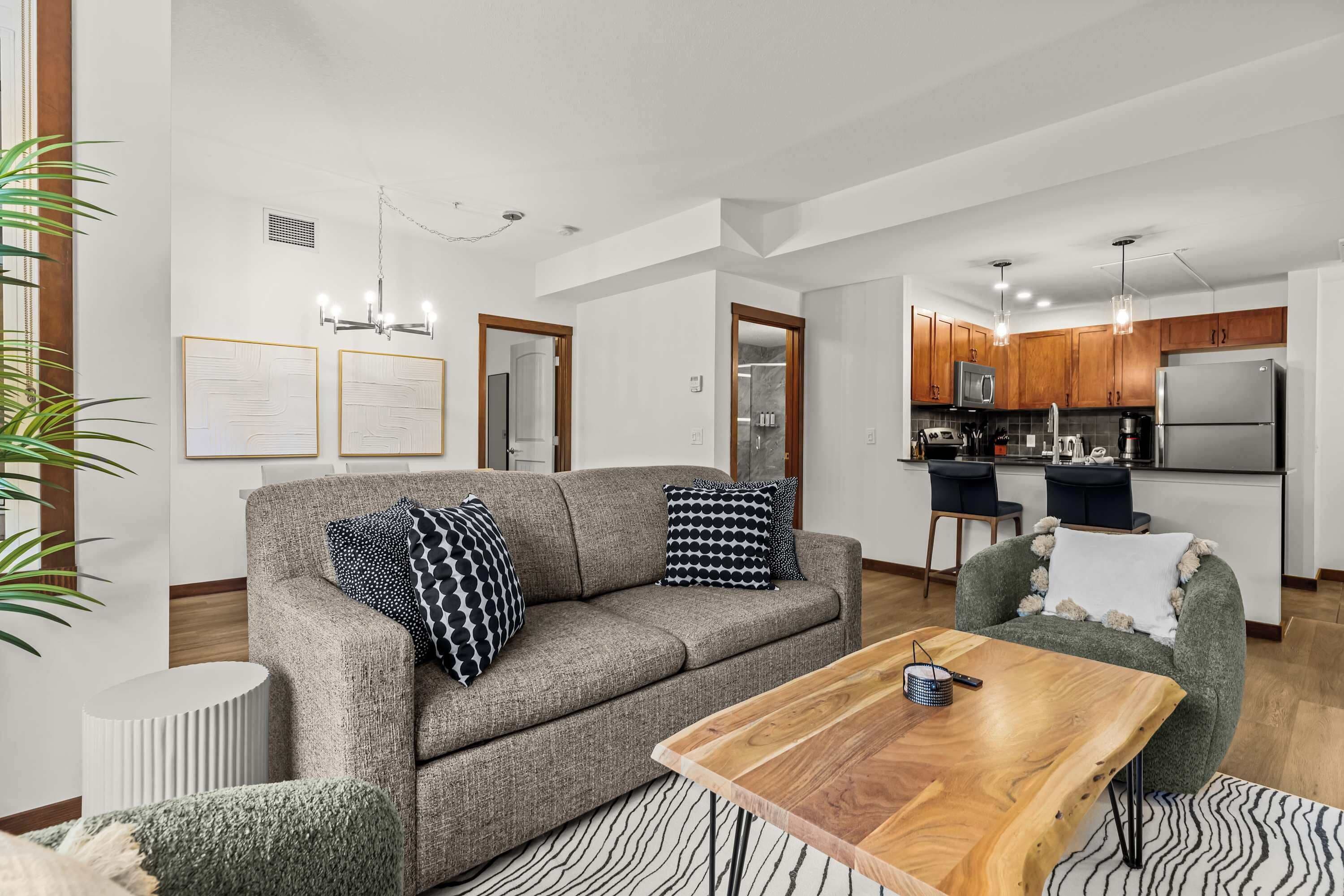 TV, fireplace, offices