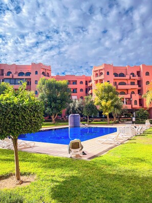 Pool - Pool view apartment (Ouarzazate)